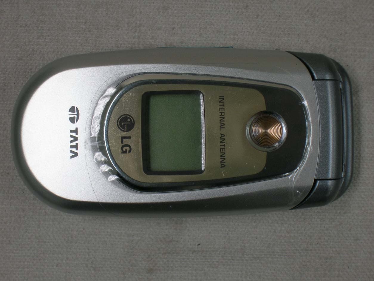 CDMA Cellphone - FCC ID BEJAD5435 - LG Electronics USA, Inc. (4)