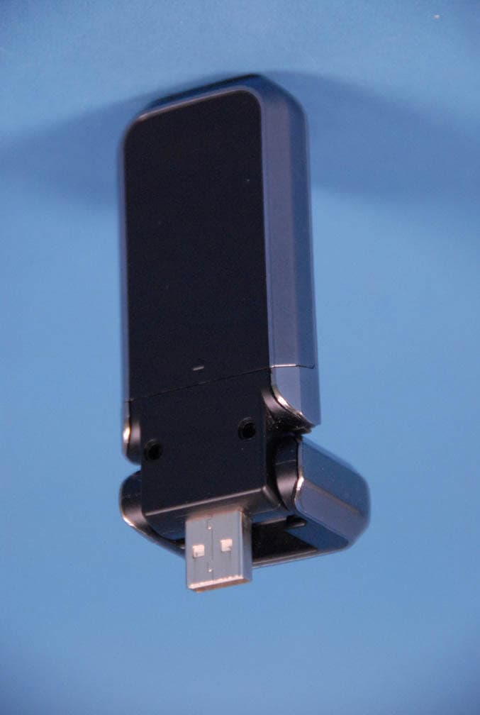 Cellular/PCS WCDMA/GSM/EDGE 700/1700 MHz LTE USB Modem - FCC ID BEJAD600 - LG Electronics USA, Inc. (4)