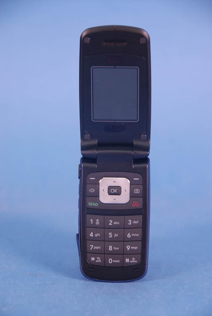 Cellular/PCS CDMA Phone with Bluetooth - FCC ID BEJAX300 - LG Electronics USA, Inc.