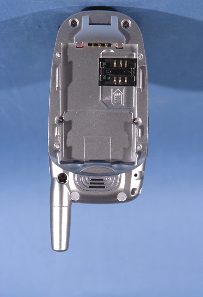 Dual-Band GSM Phone - FCC ID BEJC2000 - LG Electronics USA, Inc. (1)