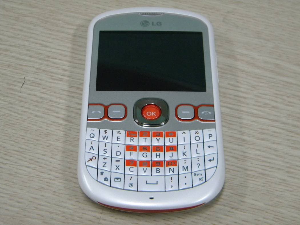 Celluar/PCS GSM/EDGE Phone with BT - FCC ID BEJC300 - LG Electronics USA, Inc. (1)