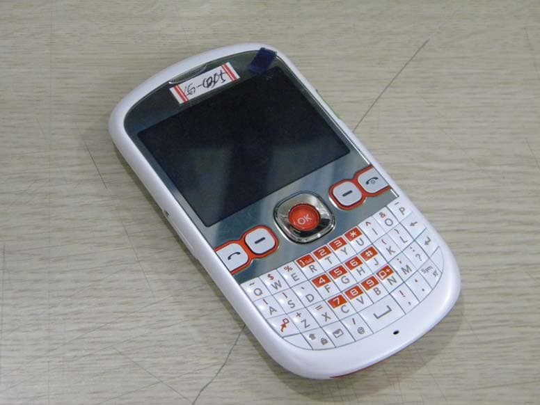 Cellular/PCS GSM/EDGE Phone with Bluetooth & WLAN - FCC ID BEJC305 - LG Electronics USA, Inc.