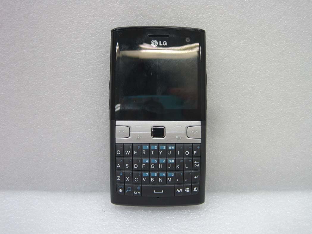 Cellular/PCS GSM/EDGE and Cellular WCDMA Phone with WLAN and Bluetooth - FCC ID BEJC570F - LG Electronics USA, Inc. (1)