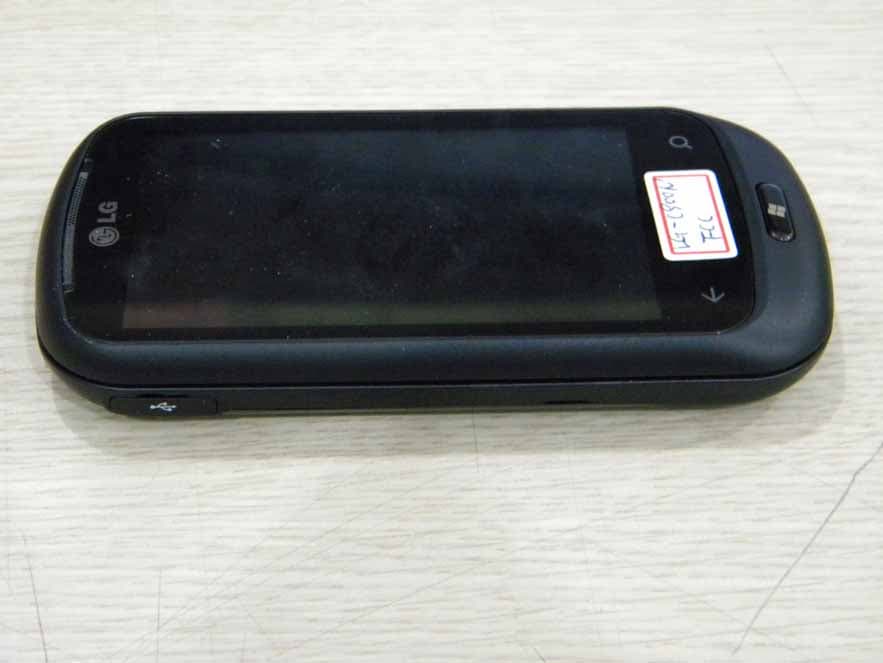 Cellular/PCS GSM/EDGE & WCDMA Phone with BT & WLAN - FCC ID BEJC900N - LG Electronics USA, Inc. (3)