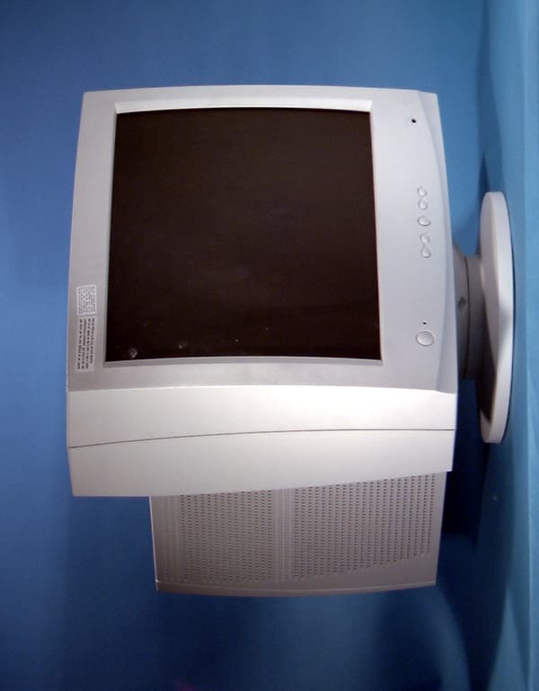 21-inch Color Monitor - FCC ID BEJCB221B - LG Electronics USA, Inc. (2)