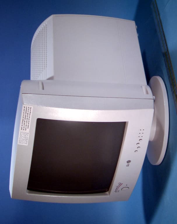 14-inch Color Monitor - FCC ID BEJCB450B - LG Electronics USA, Inc. (2)