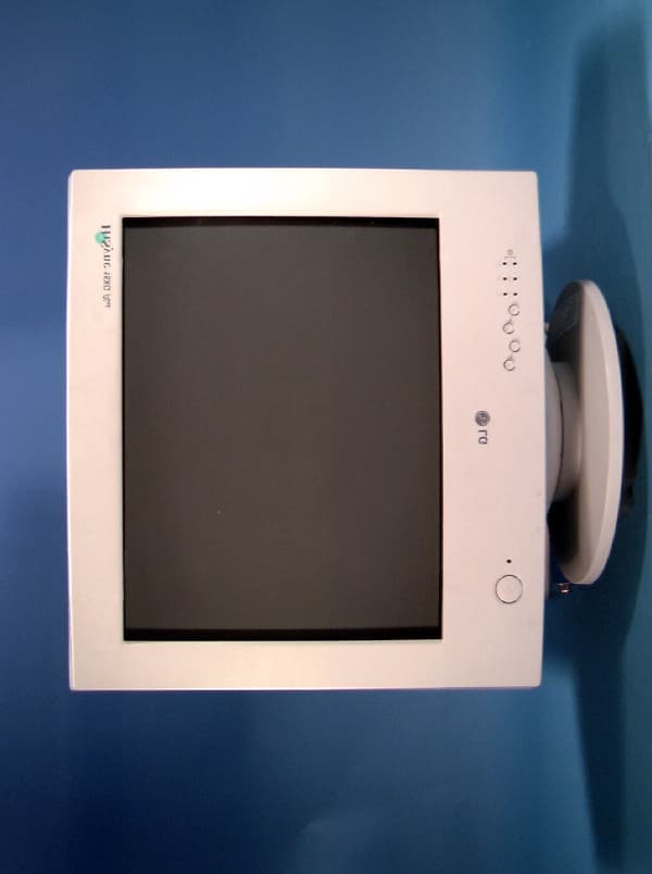 15-inch Color Monitor - FCC ID BEJCB560B - LG Electronics USA, Inc. (4)