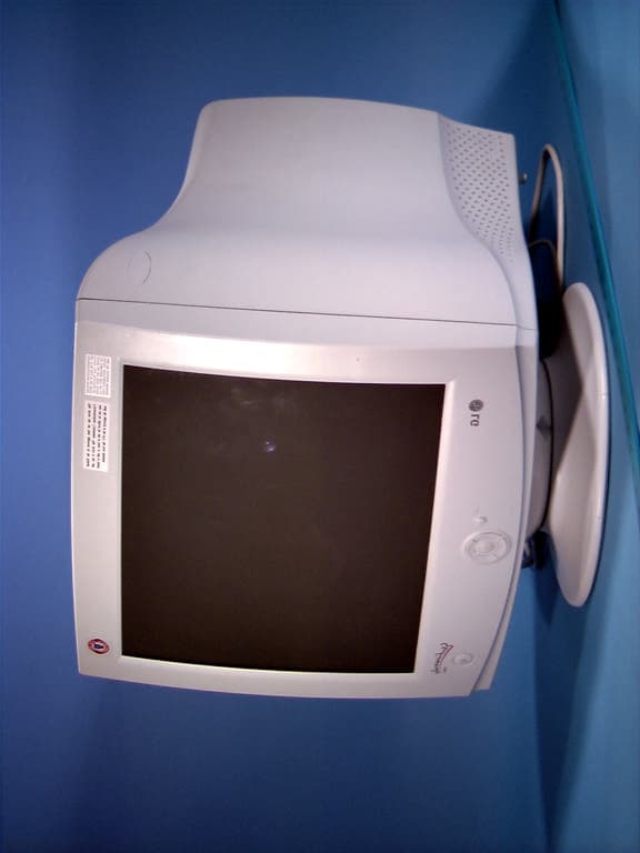 19-inch Color Monitor - FCC ID BEJCB995C - LG Electronics USA, Inc. (3)