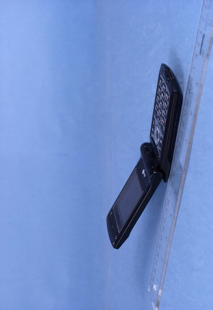 Dual-Band Dual-Mode GSM/ WCDMA Phone with BT - FCC ID BEJCU500 - LG Electronics USA, Inc. (5)