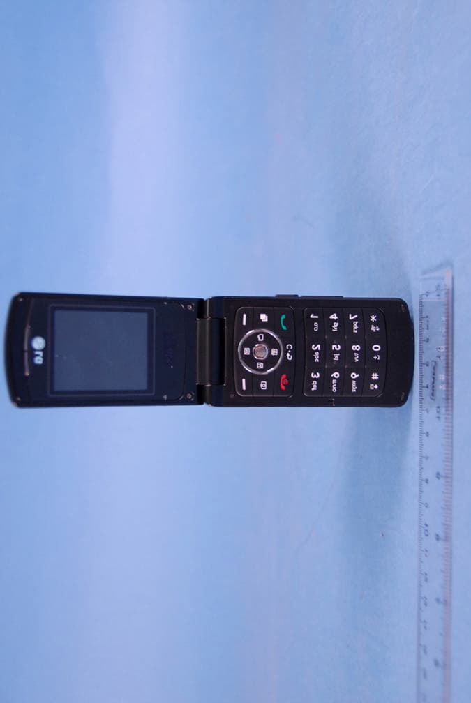 Cellular/PCS GSM/ EDGE/ WCDMA Phone with Bluetooth - FCC ID BEJCU515 - LG Electronics USA, Inc. (3)