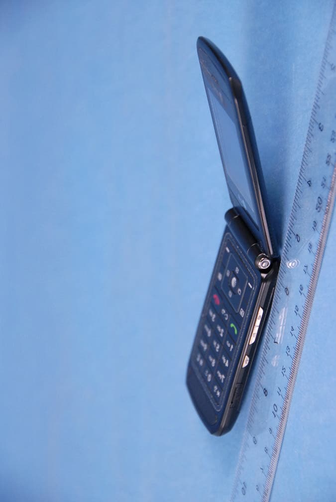 Cellular/PCS GSM/ EDGE/ WCDMA Phone with Bluetooth - FCC ID BEJCU575 - LG Electronics USA, Inc. (4)
