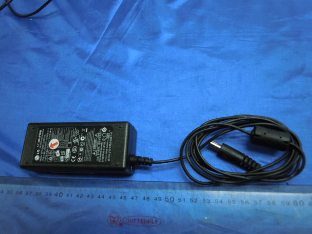 Part15 Subpart B-LCD Monitor - FCC ID BEJE2251SZ - LG Electronics USA, Inc. (5)
