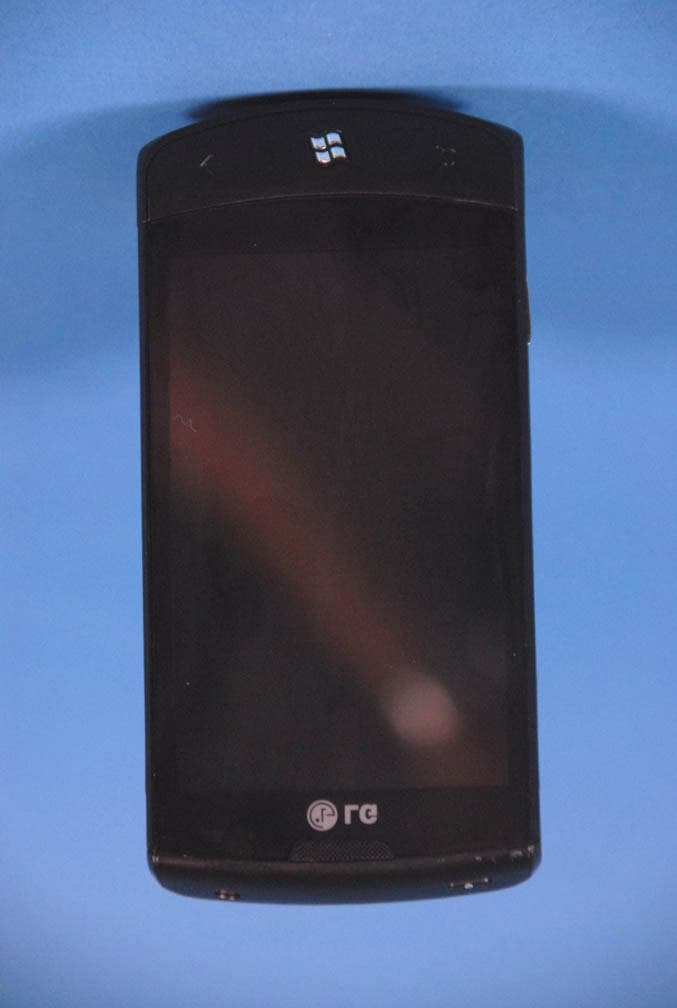 Cellular/PCS GSM/WCDMA/EDGE Phone with WLAN and Bluetooth - FCC ID BEJE900H - LG Electronics USA, Inc. (4)