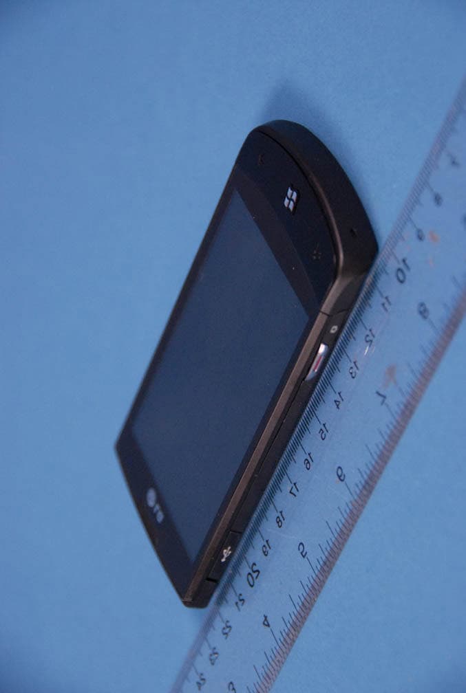 Cellular/PCS GSM/WCDMA/EDGE Phone with WLAN and Bluetooth - FCC ID BEJE900H - LG Electronics USA, Inc. (2)