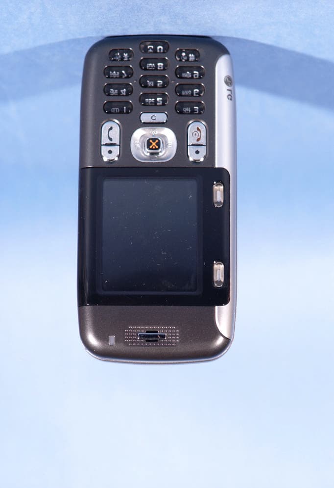 Dual-Band GSM Phone - FCC ID BEJF9100 - LG Electronics USA, Inc. (5)