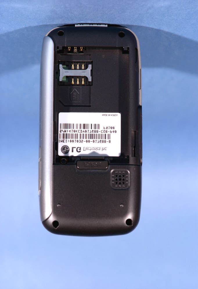 Dual-Band GSM Phone - FCC ID BEJF9100 - LG Electronics USA, Inc. (2)