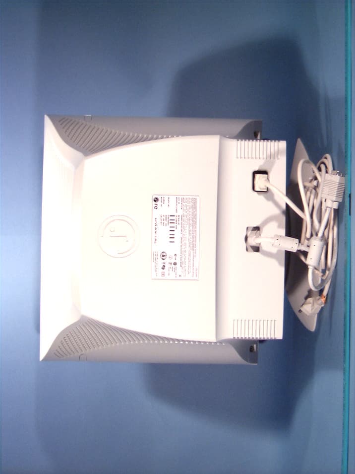 17-inch Color CRT Monitor - FCC ID BEJFB775C - LG Electronics USA, Inc. (3)