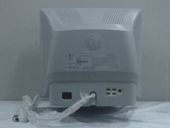 Color CRT Monitor - FCC ID BEJFB790G - LG Electronics USA, Inc. (1)
