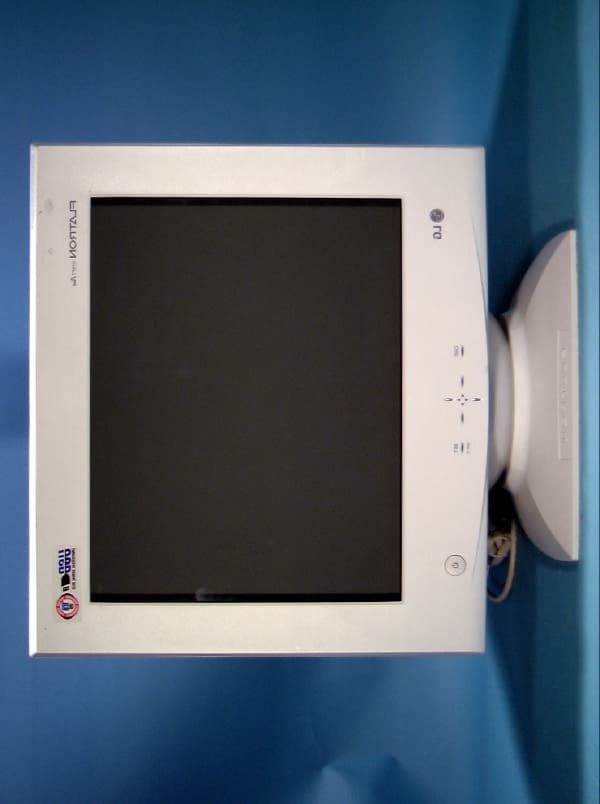 19-inch Color Monitor with USB Hub - FCC ID BEJFB915B - LG Electronics USA, Inc. (4)