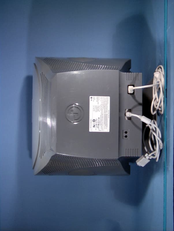 17-inch Color Monitor - FCC ID BEJFM776B - LG Electronics USA, Inc. (2)