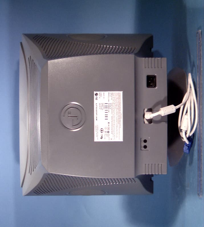 17" Color CRT Monitor - FCC ID BEJFM776C - LG Electronics USA, Inc. (3)