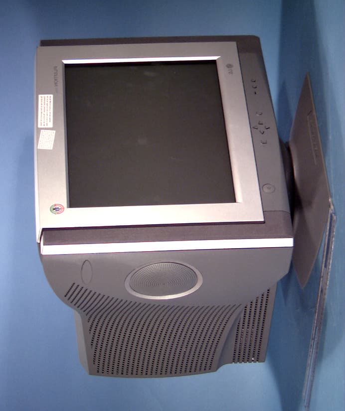 17" Color CRT Monitor - FCC ID BEJFM776C - LG Electronics USA, Inc. (2)