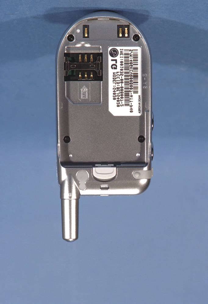 Dual-Band GSM Phone - FCC ID BEJG4020 - LG Electronics USA, Inc. (3)