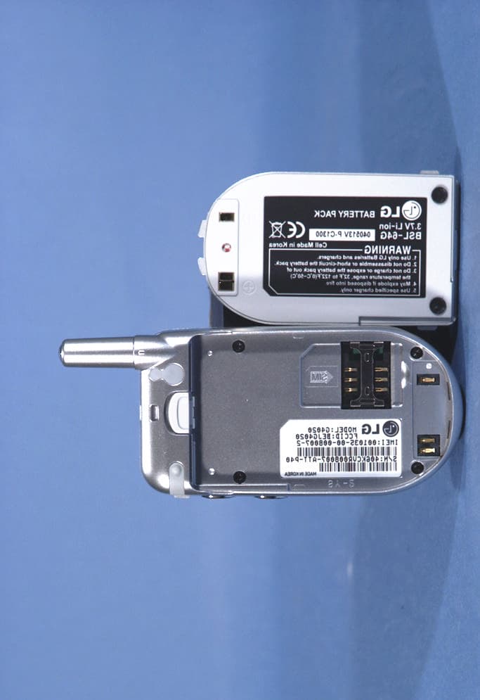 Dual-Band GSM Phone - FCC ID BEJG4020 - LG Electronics USA, Inc. (1)