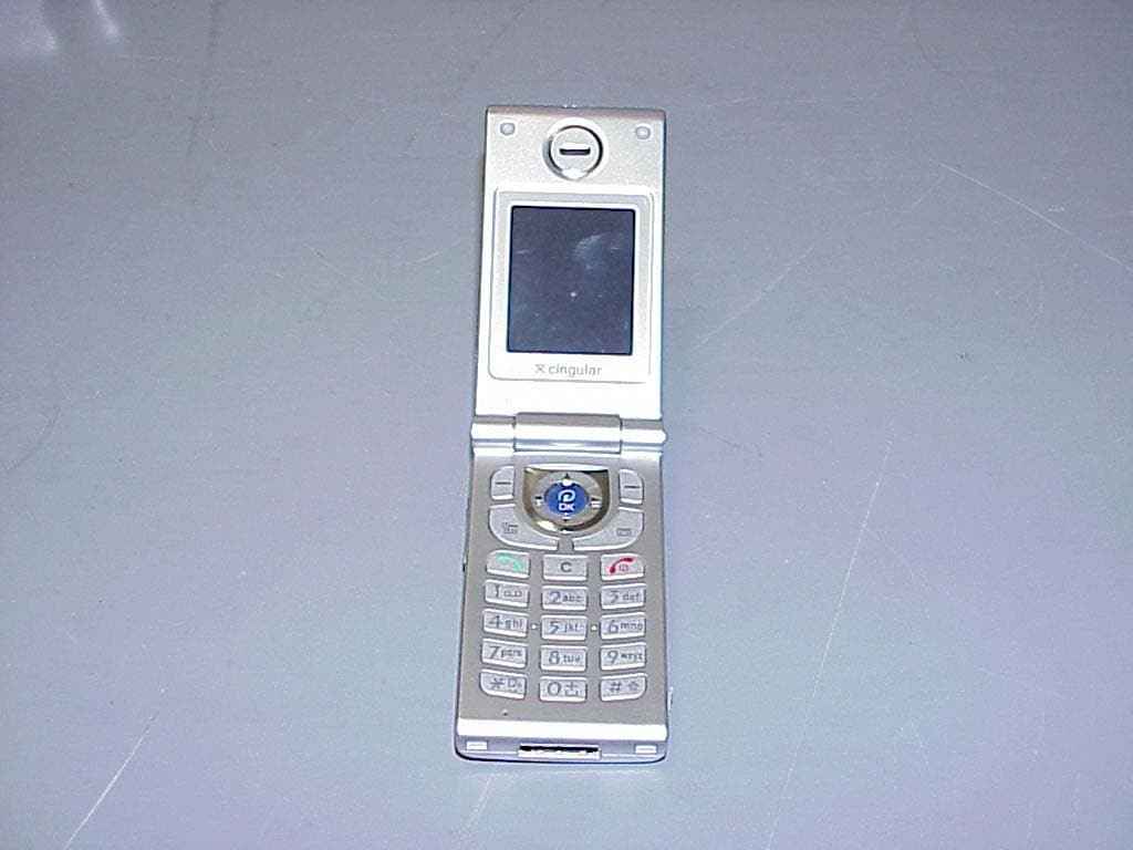 Dual Band Mobile Phone - FCC ID BEJG4050 - LG Electronics USA, Inc. (3)