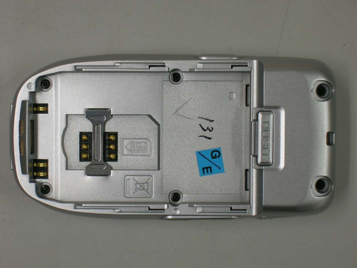 Single-Band PCS GSM Phone W/BT - FCC ID BEJG692 - LG Electronics USA, Inc. (1)