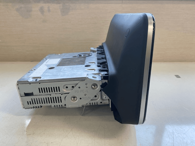 Car Navigation System - FCC ID BEJGEN5WIDEPD - LG Electronics USA, Inc. (5)