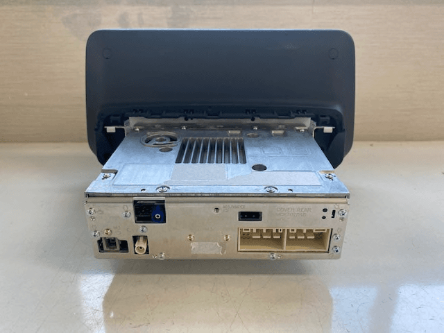 Car Navigation System - FCC ID BEJGEN5WIDEPD - LG Electronics USA, Inc. (4)