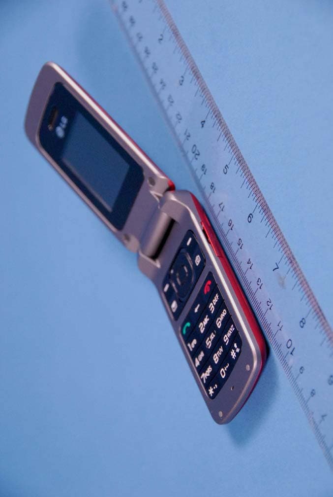 Cellular/PCS GSM Phone with Bluetooth - FCC ID BEJGS170 - LG Electronics USA, Inc. (1)