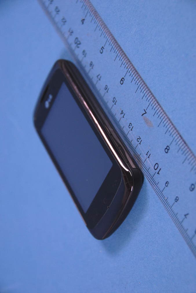 Cellular/PCS GSM/WCDMA/EDGE Phone with Bluetooth - FCC ID BEJGT550 - LG Electronics USA, Inc. (1)
