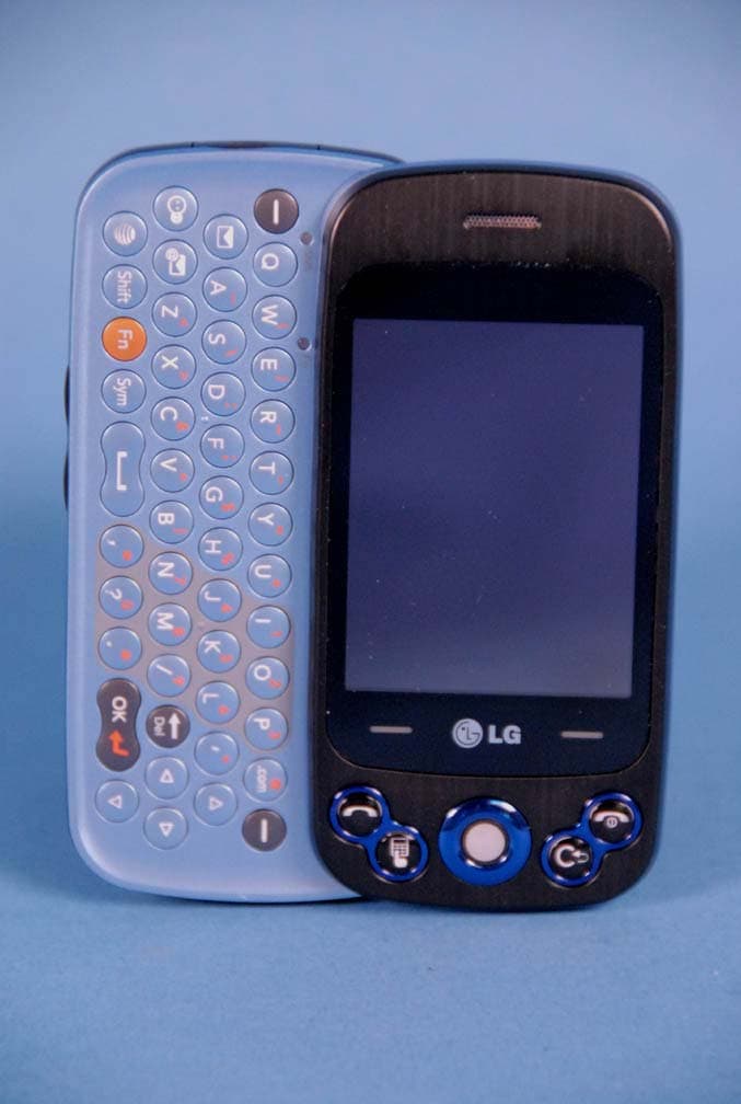 Cellular/PCS GSM/WCDMA/EDGE Phone with Bluetooth - FCC ID BEJGW370 - LG Electronics USA, Inc. (1)