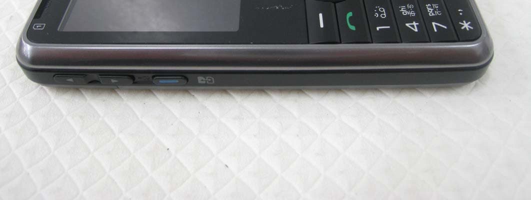 Celllular/PCS GSM/GPRS Phone With Bluetooth - FCC ID BEJGX200 - LG Electronics USA, Inc. (1)