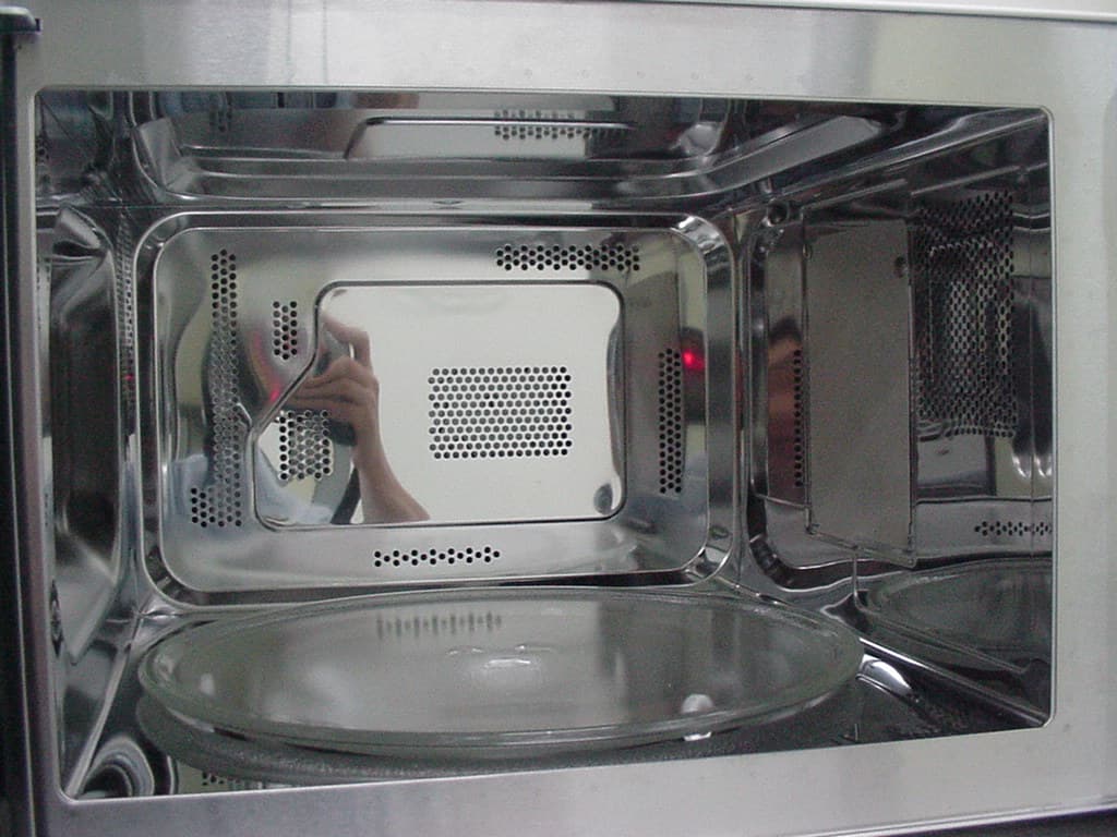 Microwave Oven - FCC ID BEJH108XKA - LG Electronics USA, Inc.