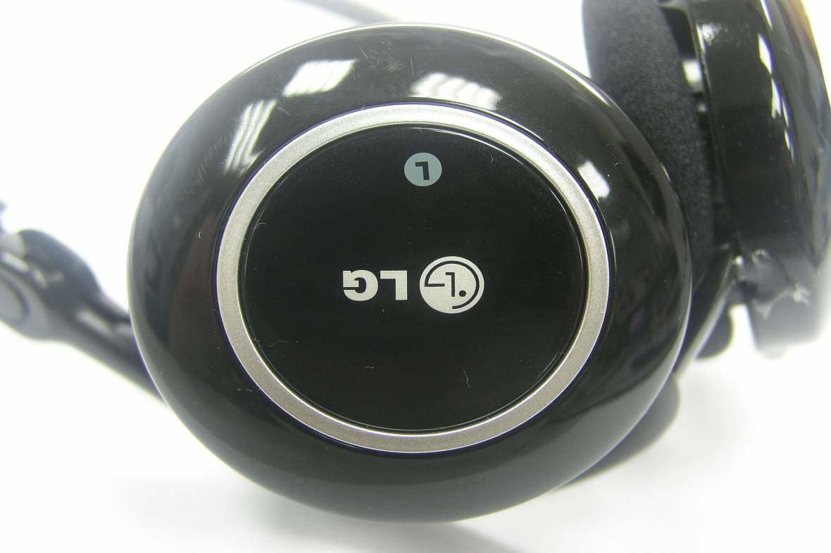 Bluetooth Earphone - FCC ID BEJHBS200 - LG Electronics USA, Inc.