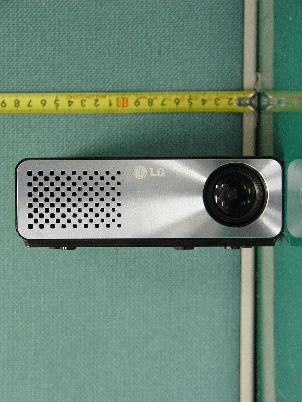 DLP PROJECTOR - FCC ID BEJHW300TJE - LG Electronics USA, Inc. (4)