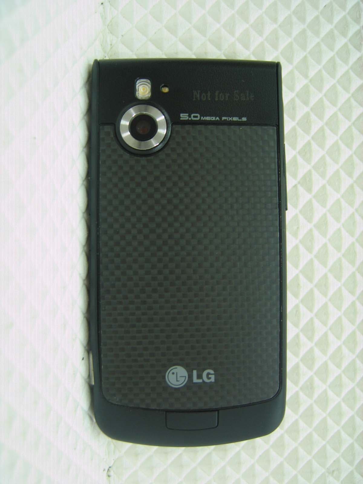 Cellular/ PCS GSM/ EDGE Phone with Bluetooth - FCC ID BEJKF755D - LG Electronics USA, Inc. (1)