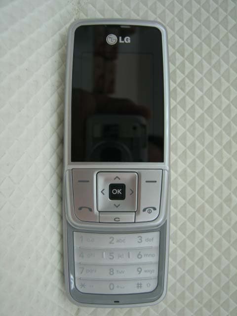 PCS GSM Phone with Bluetooth - FCC ID BEJKG290 - LG Electronics USA, Inc. (1)