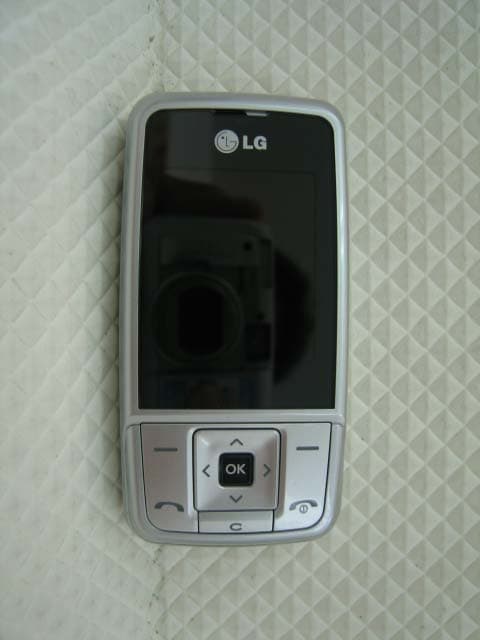 PCS GSM Phone with Bluetooth - FCC ID BEJKG290 - LG Electronics USA, Inc. (2)
