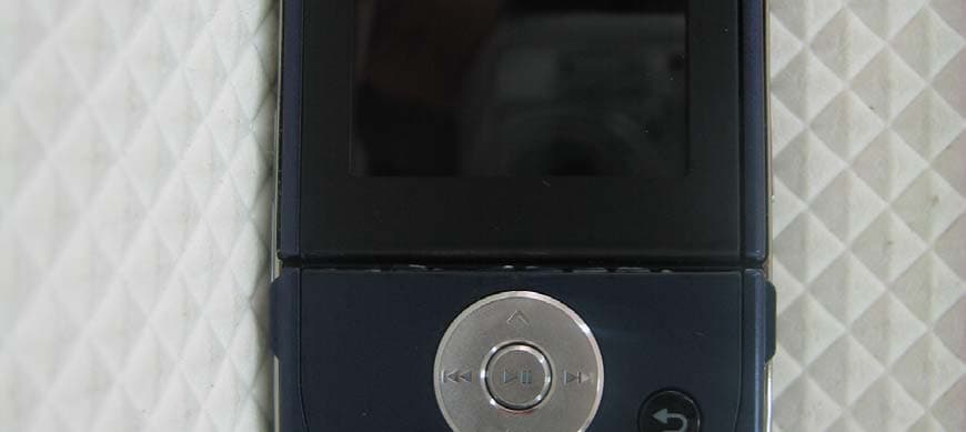 Cellular/ PCS GSM/ EDGE Phone with Bluetooth - FCC ID BEJKM385D - LG Electronics USA, Inc. (5)