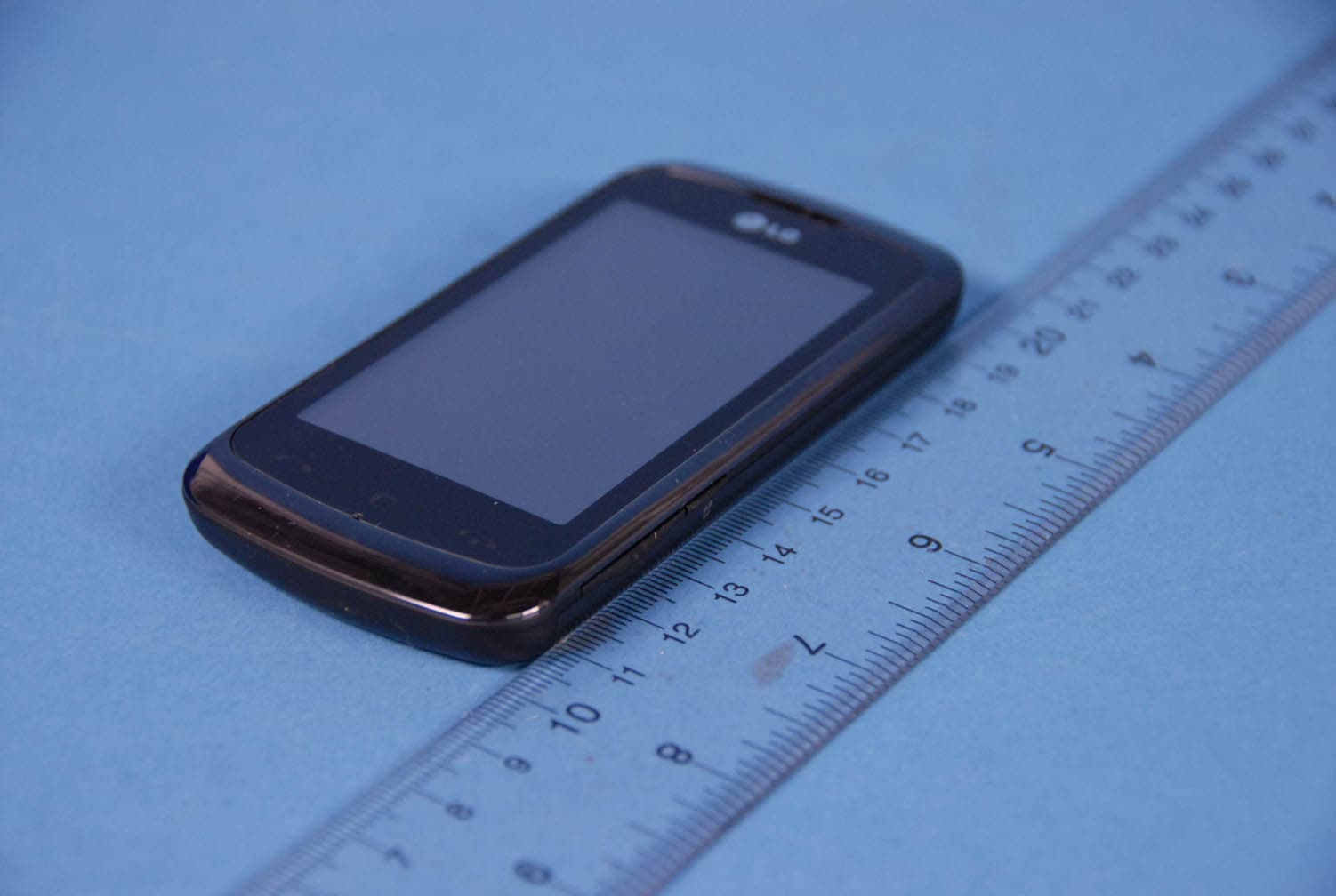 Cellular/PCS WCDMA/GSM/EDGE Phone with WLAN and Bluetooth - FCC ID BEJKM555R - LG Electronics USA, Inc. (1)