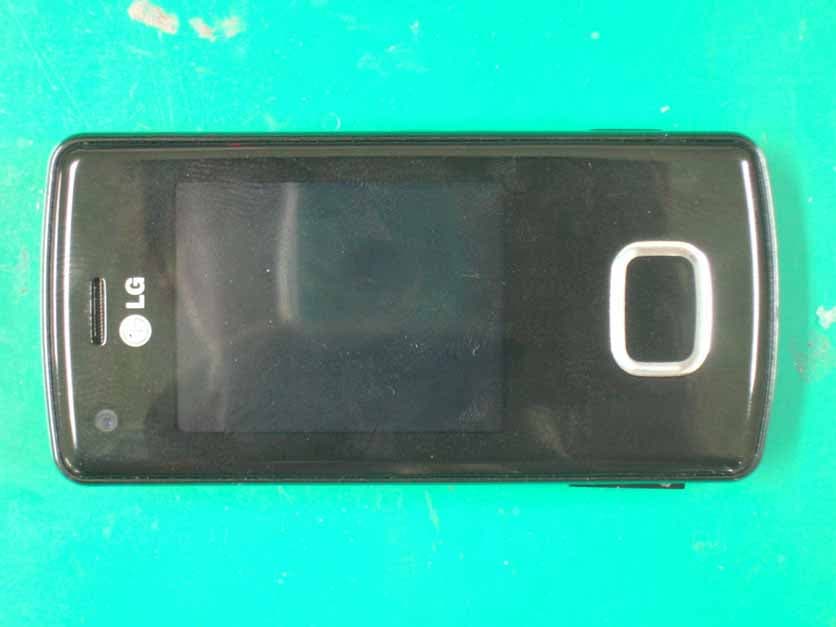 GSM 900/1800/1900MHz Cellphone w/BT - FCC ID BEJKU800 - LG Electronics USA, Inc. (4)