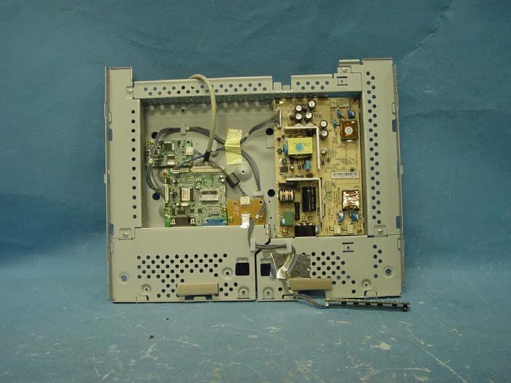 17  inch LCD Monitor - FCC ID BEJL1730SFN - LG Electronics USA, Inc. (4)
