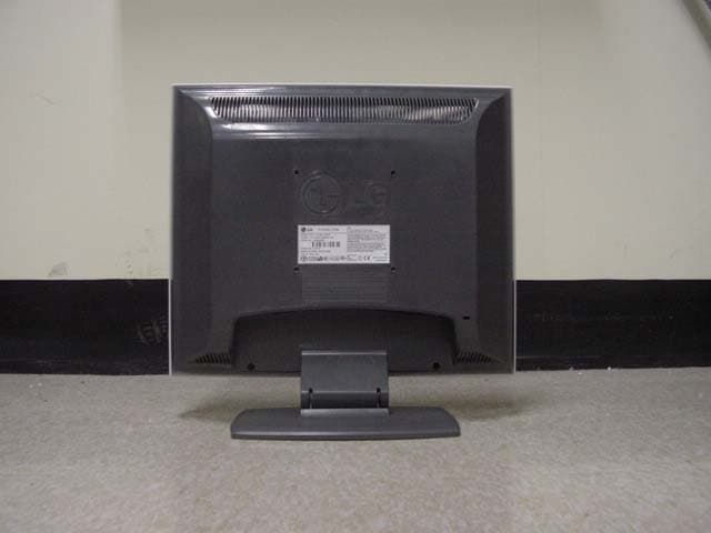 17� Color LCD Monitor - FCC ID BEJL17LB - LG Electronics USA, Inc.