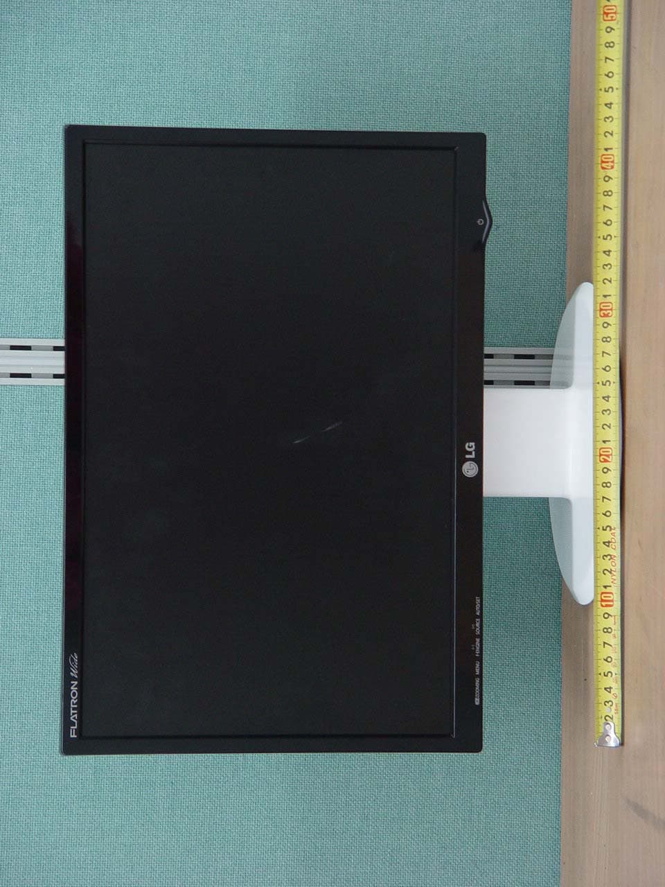19" LCD MONITOR - FCC ID BEJL196WTQ - LG Electronics USA, Inc. (1)