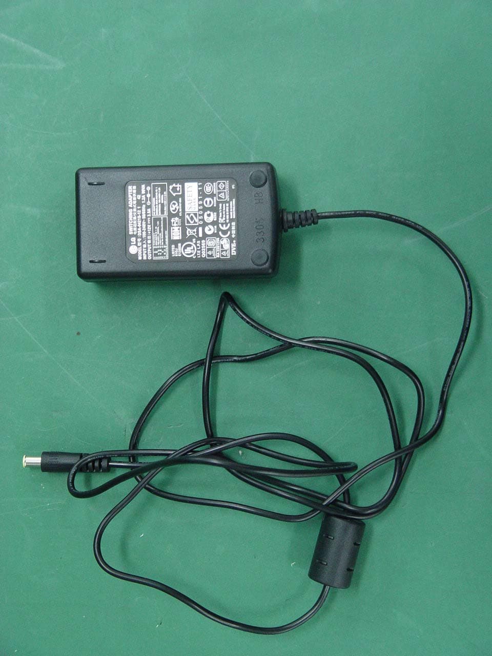 19" LCD MONITOR - FCC ID BEJL1970HN - LG Electronics USA, Inc.