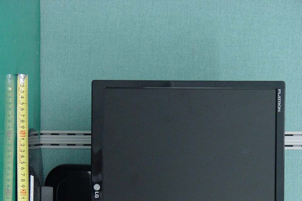 19" LCD MONITOR - FCC ID BEJL1972HS - LG Electronics USA, Inc. (3)